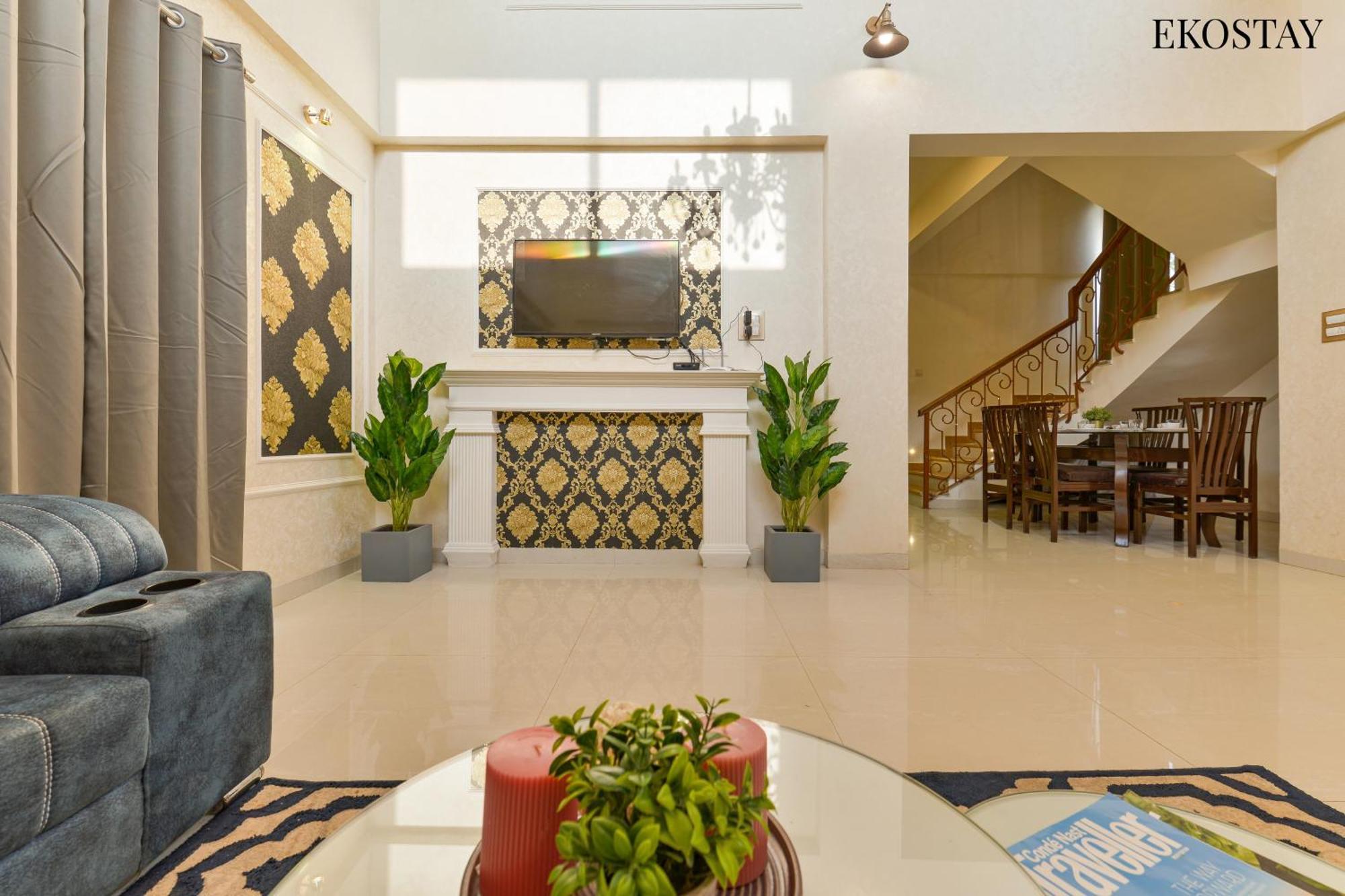 Eko Stay Gold - Gatsby Villa โลนาวาลา ภายนอก รูปภาพ